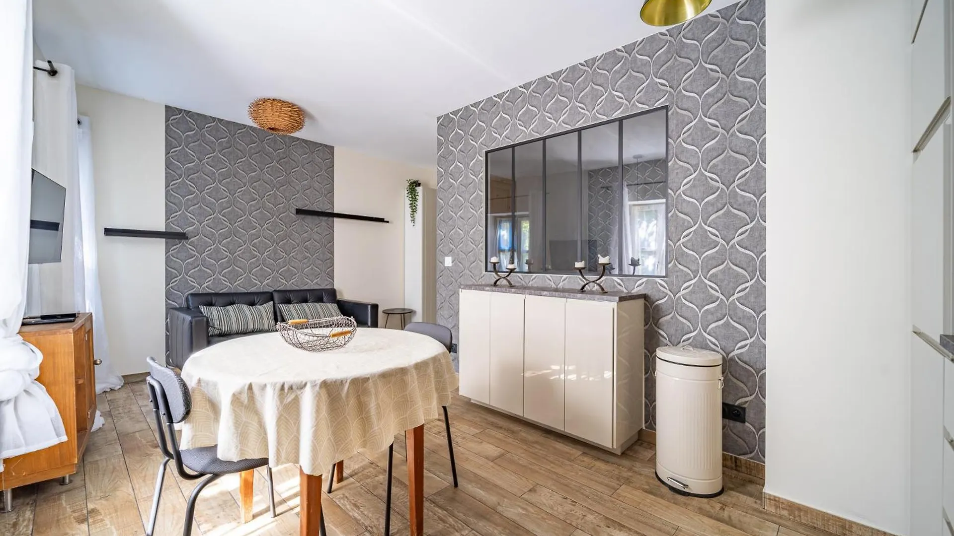 Apartment Cosy Room'S Frontonas